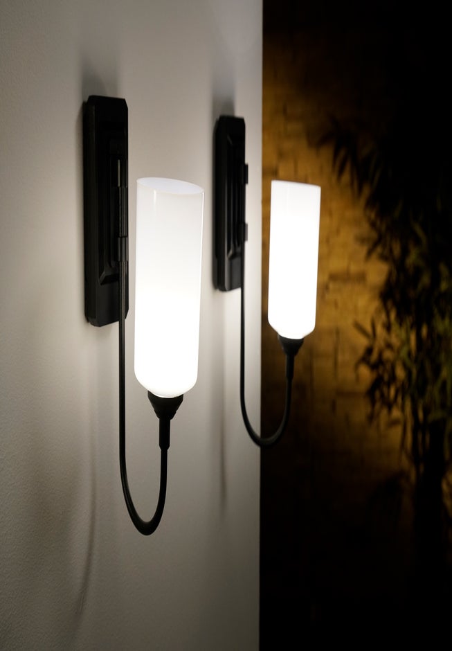 Smart Sconce™ Wireless Wall Light image number 2
