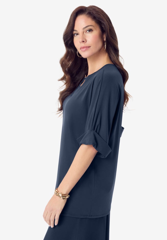 Ultrasmooth&reg; Fabric V Neck Tee with Chain Detail image number 2