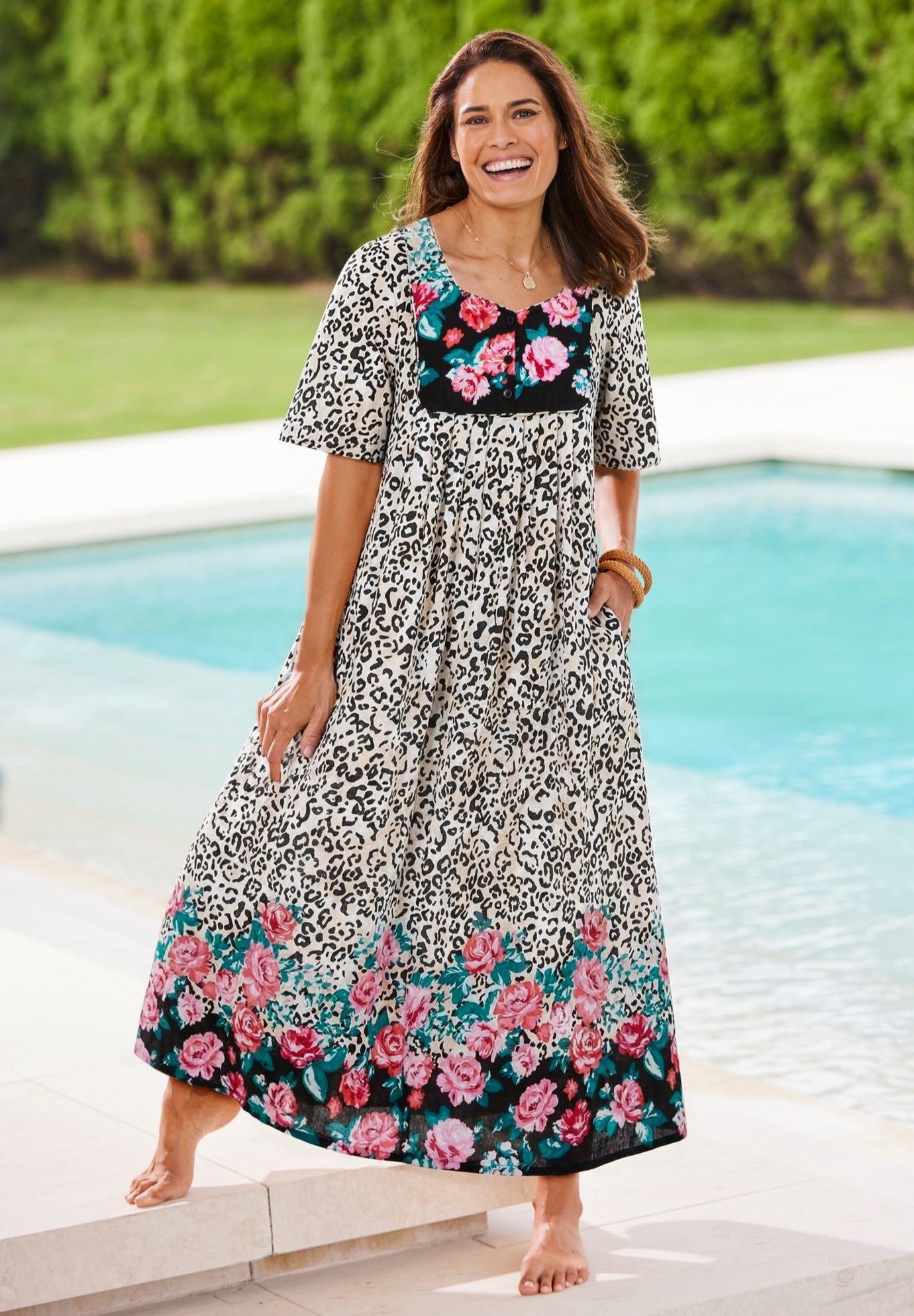 Bib-Front Short Sleeve Maxi Lounger image number 0