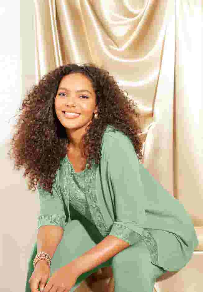 3-Piece Lace Gala Pant Suit image number 7