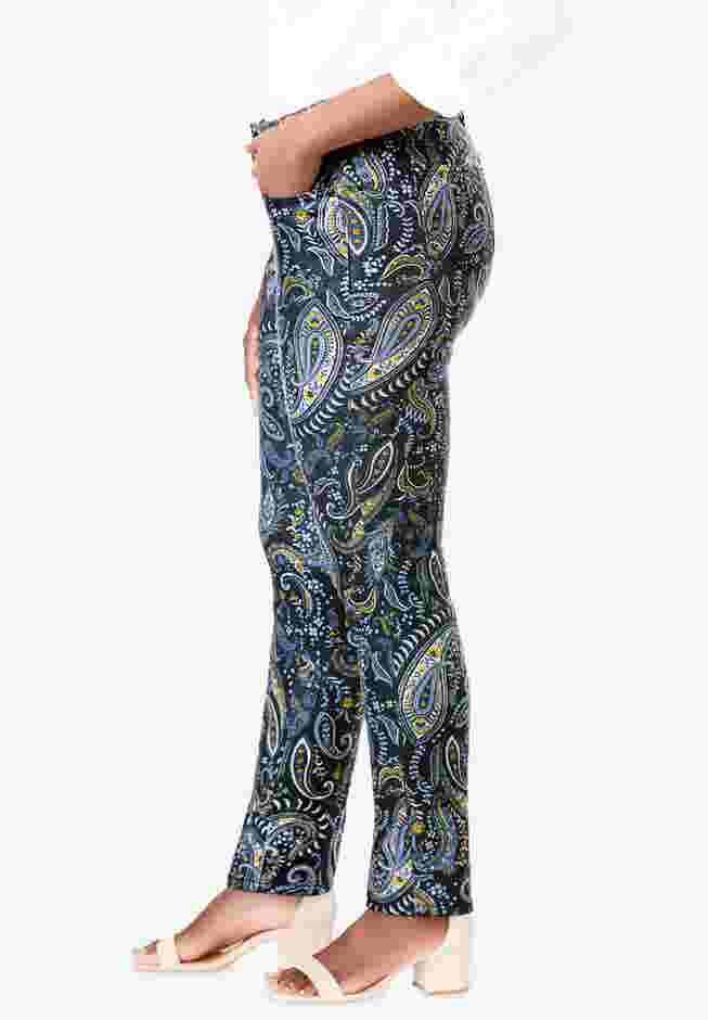 True Fit Stretch Denim Straight Leg Jean image number 2