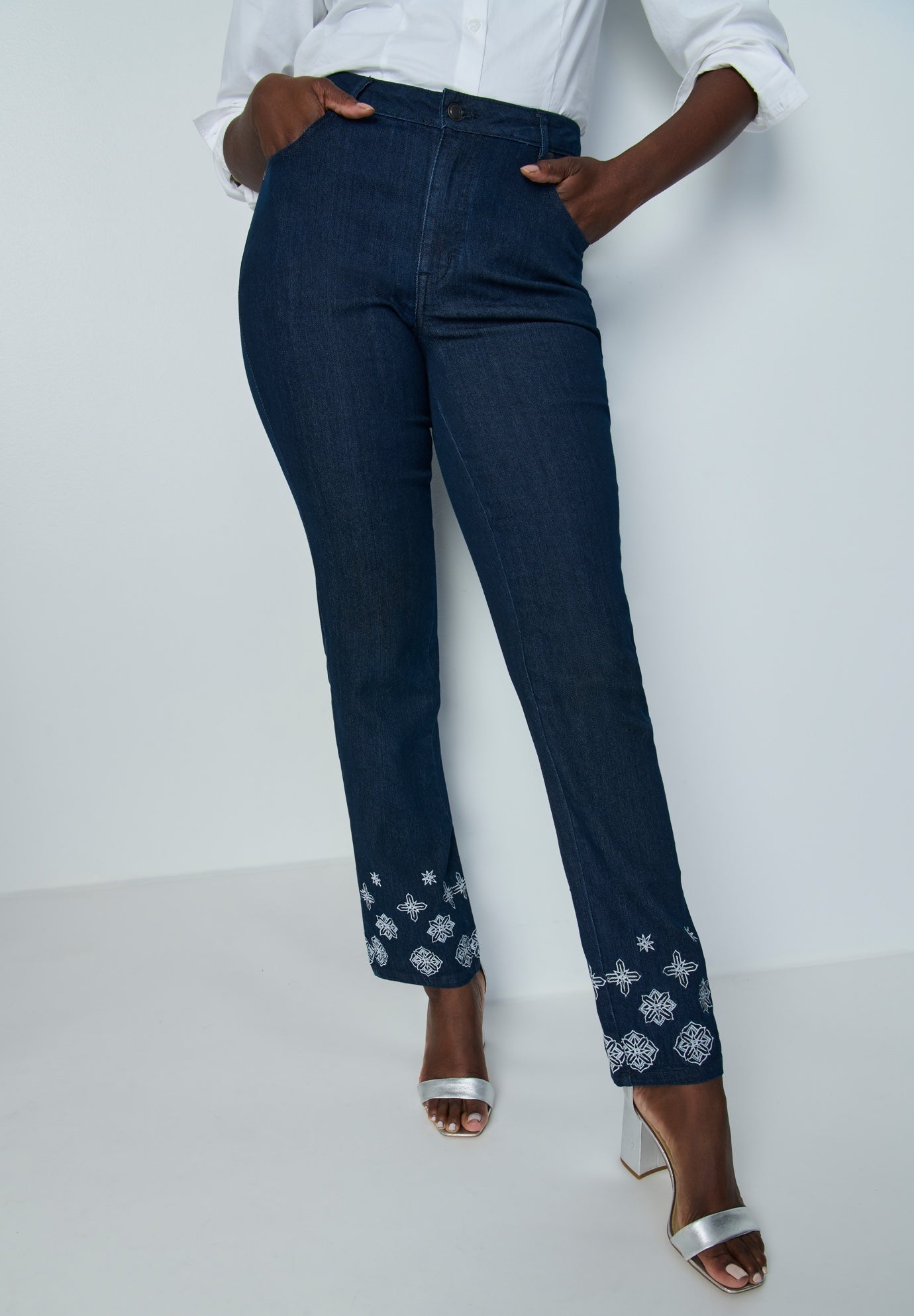 True Fit Stretch Denim Straight Leg Jean image number 0