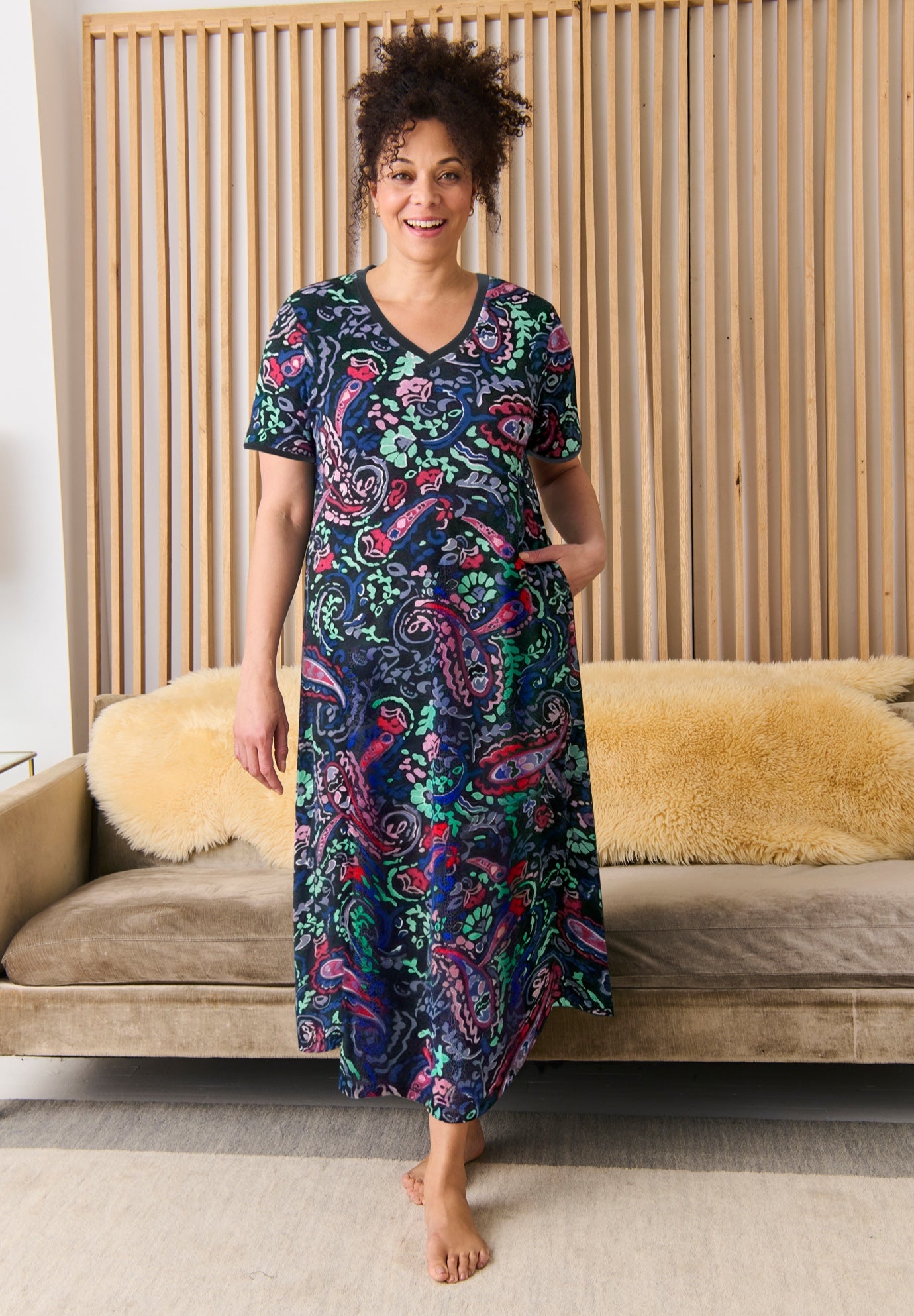 V-Neck Short Sleeve Maxi T-Shirt Lounger image number 0