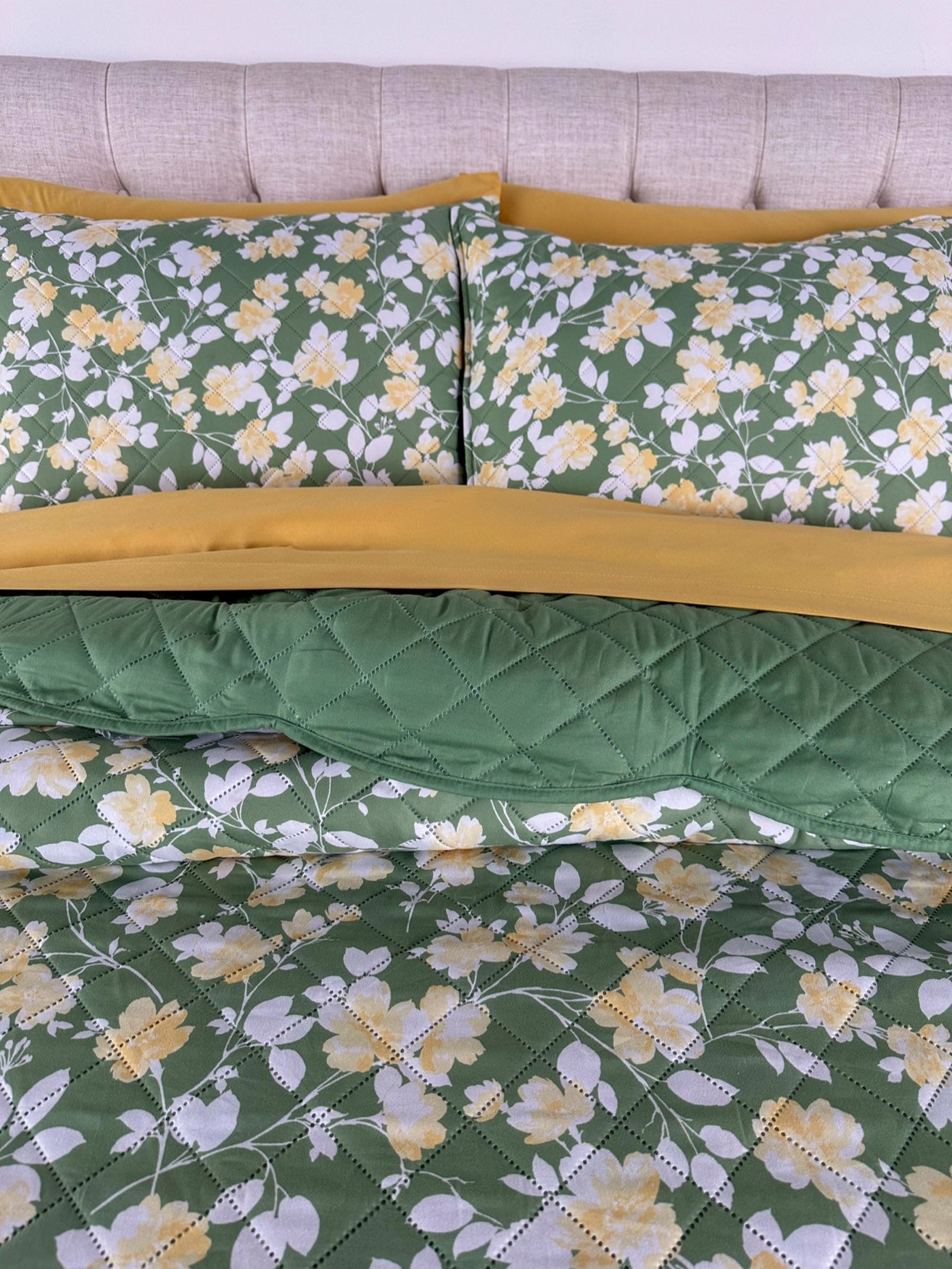 BH Studio Scalloped Hem Bedspread image number 3