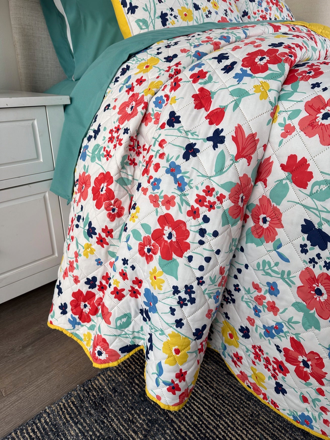 BH Studio Scalloped Hem Bedspread image number 1