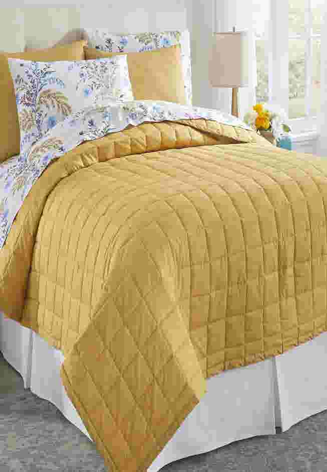Box Stitch Quilt Set image number 0