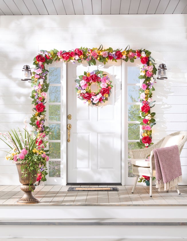 6’ Pre-Lit Mia Spring Garland image number null