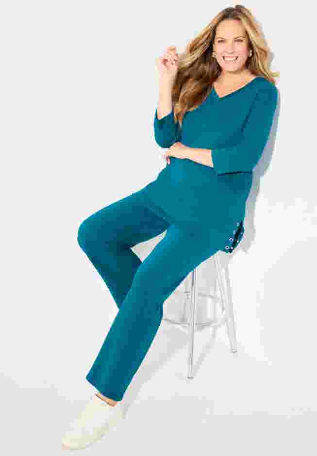 Cloud Knit V-Neck Top image number 0
