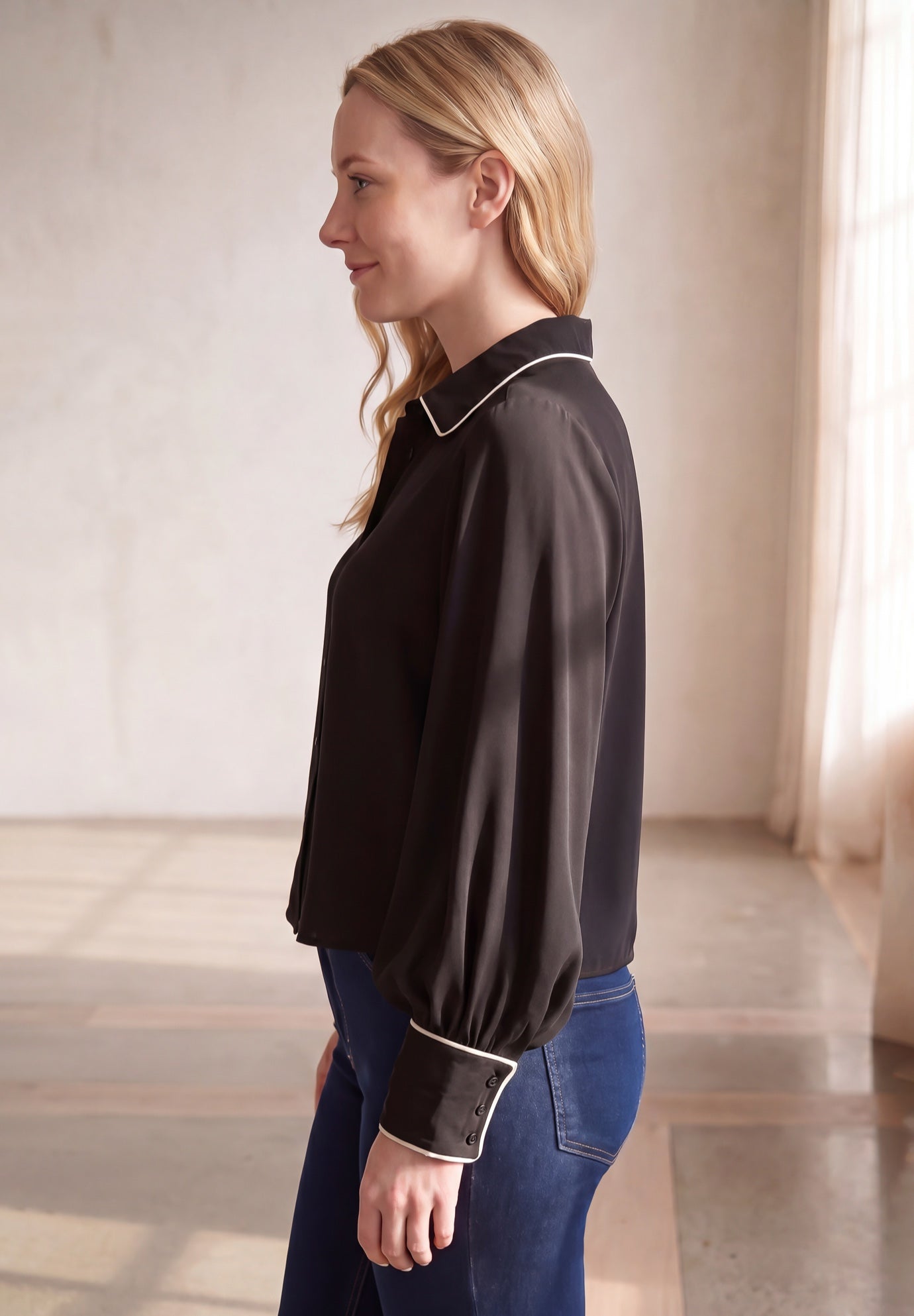 Cropped Oversized Blouson Sleeve Button Front Blouse image number 2