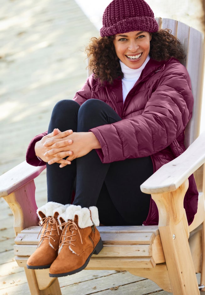 Packable Puffer Jacket image number 5