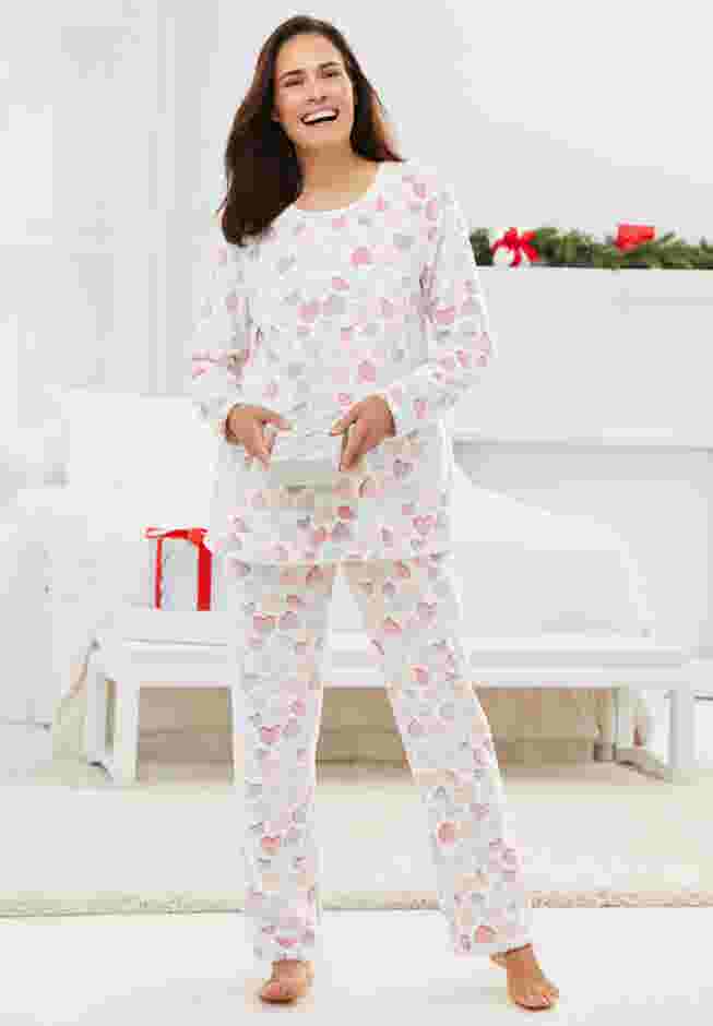 Avenue Body 2-Piece Fluffy PJ Set image number 4