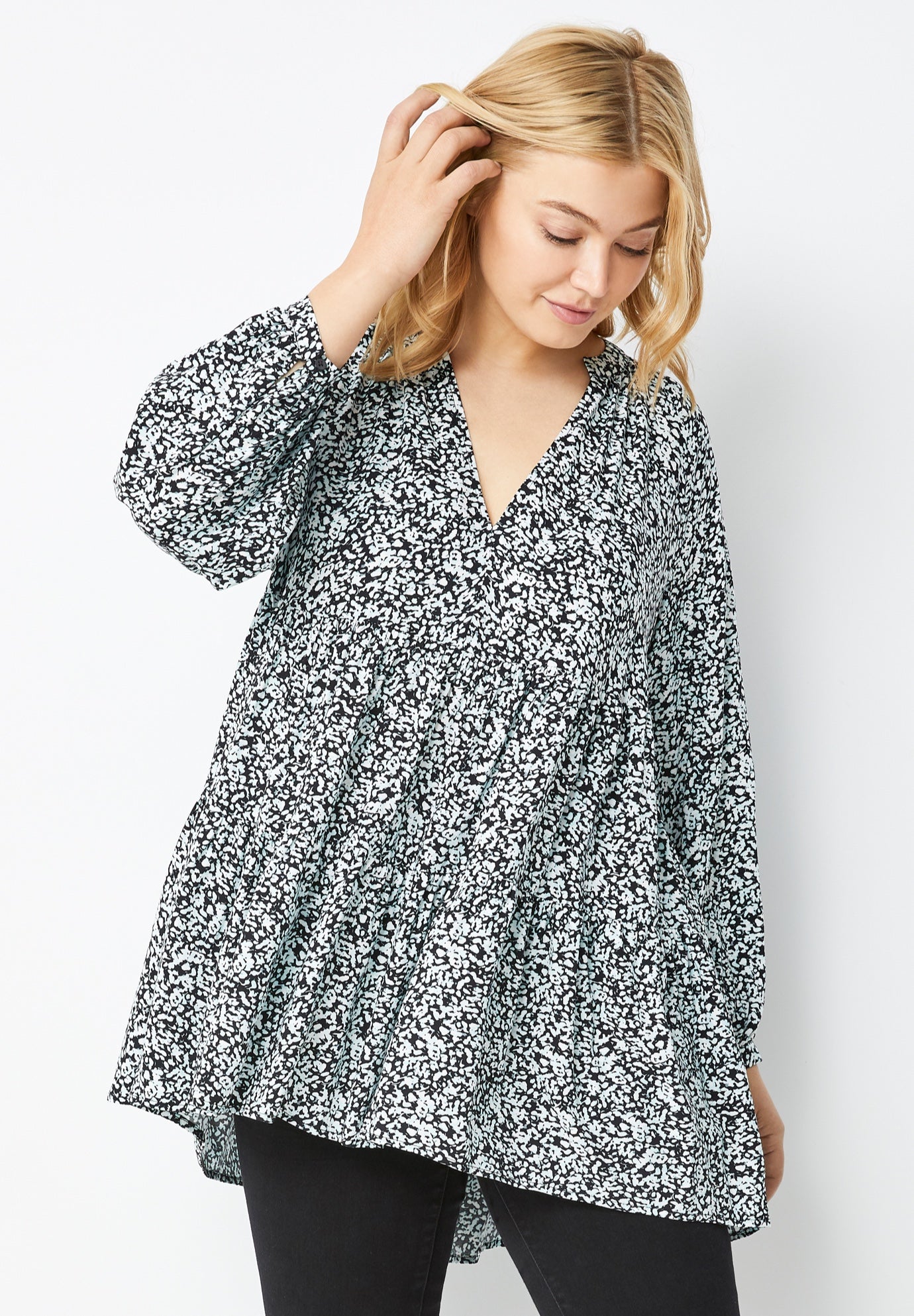 Tiered Tunic With Notch V-Neck image number 0