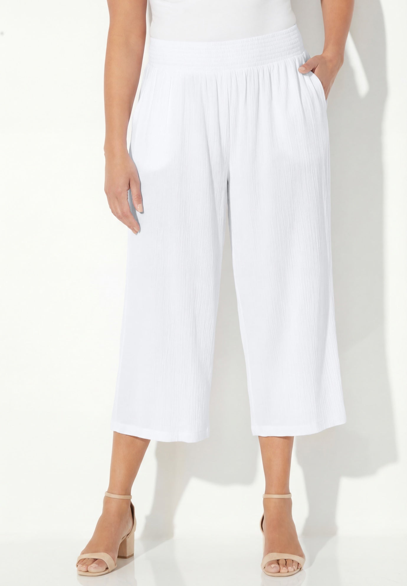 Gauze Pull-On Capri image number 0