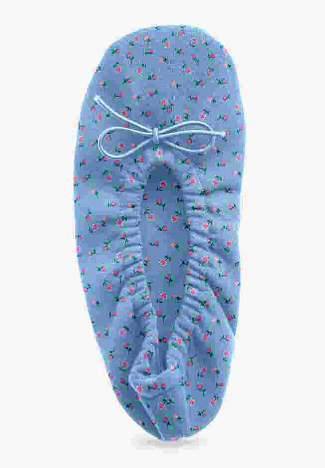 Dreams & Co.® Knit Ballerina Slipper image number 4