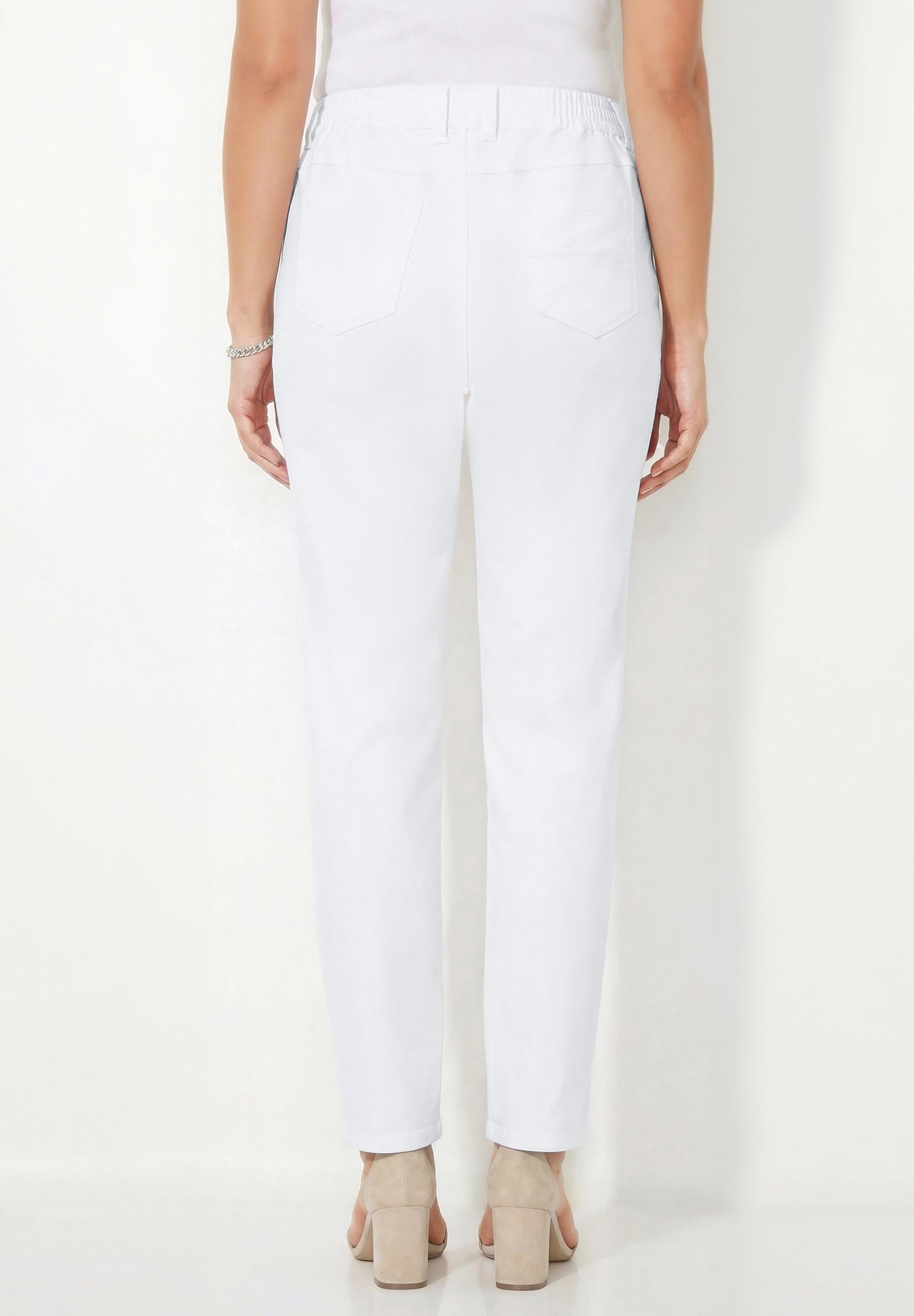 Right Fit&reg; Moderately Curvy Jean image number 2