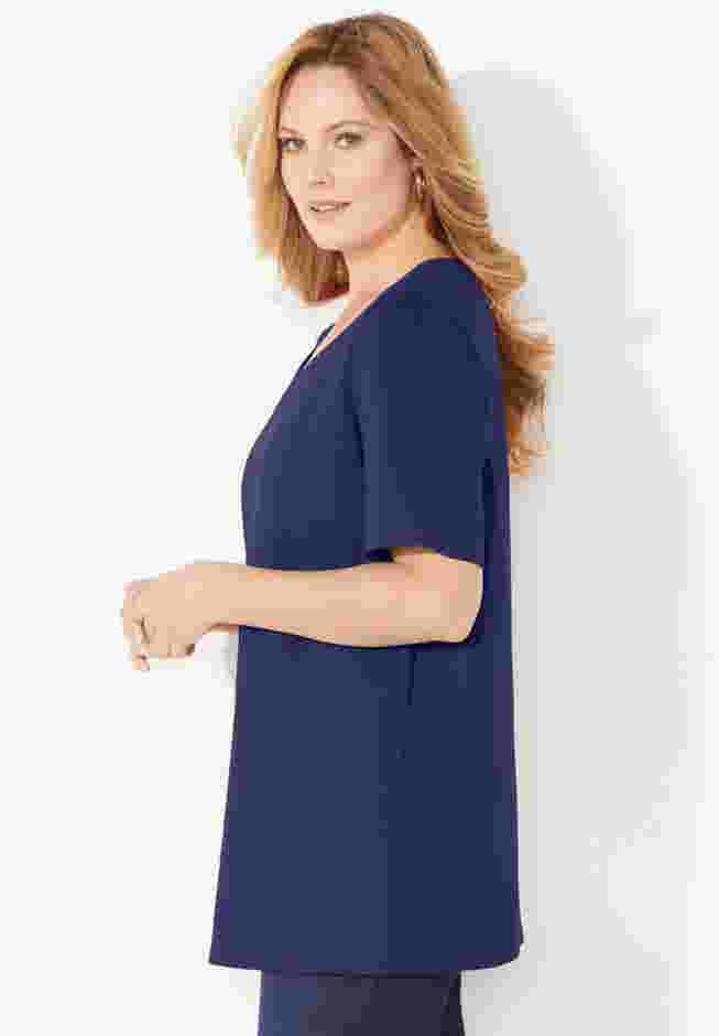 Easy Fit Short Sleeve Scoopneck Tunic image number 2