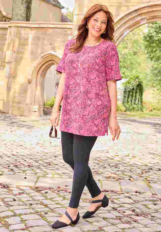 Easy Fit Short Sleeve Scoopneck Tunic image number 1