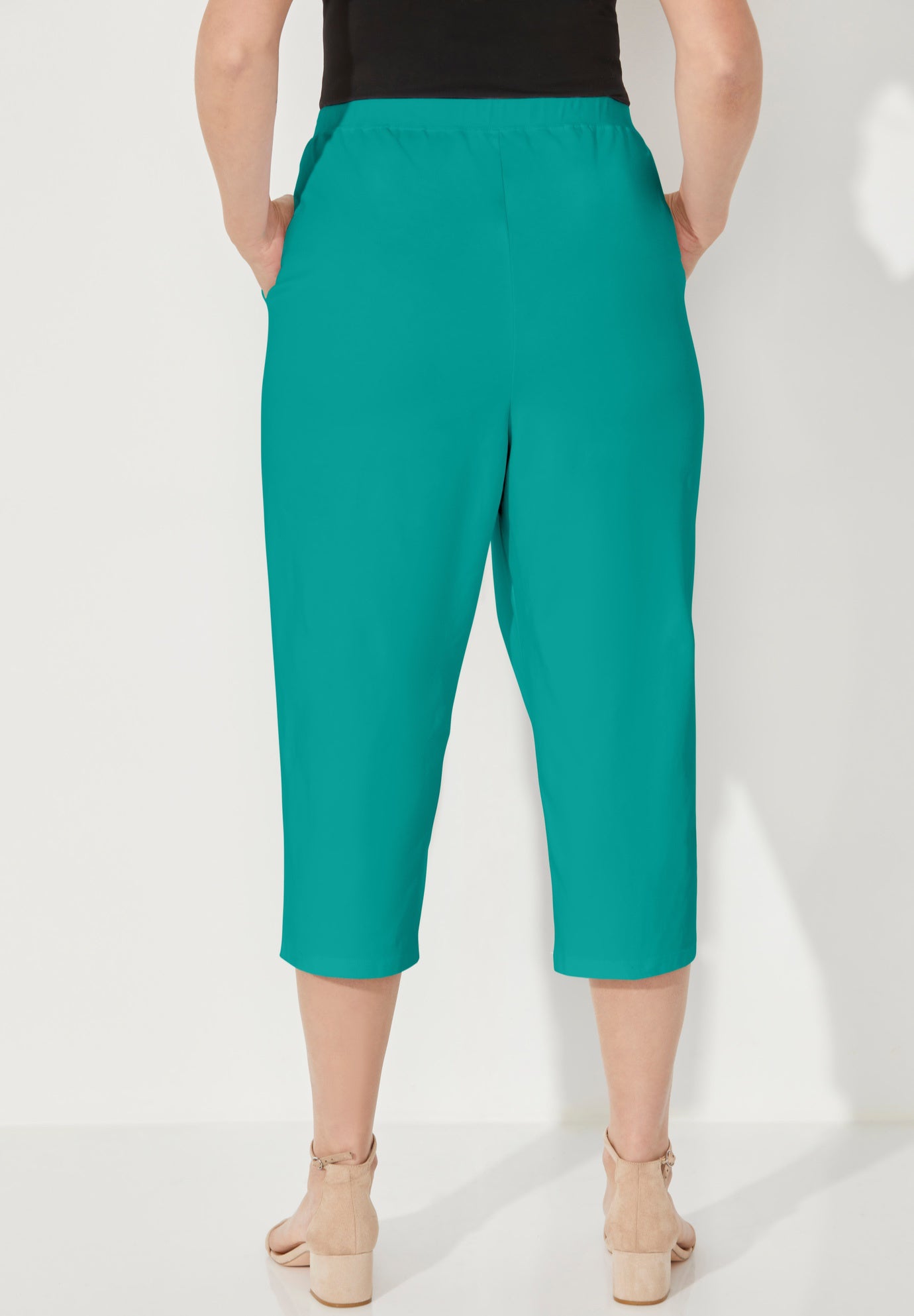 Suprema&reg; Capri (With Pockets) image number 2