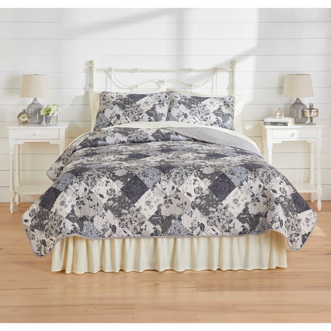 3-Pc. BH Studio Printed Patchwork Quilt Set image number 0