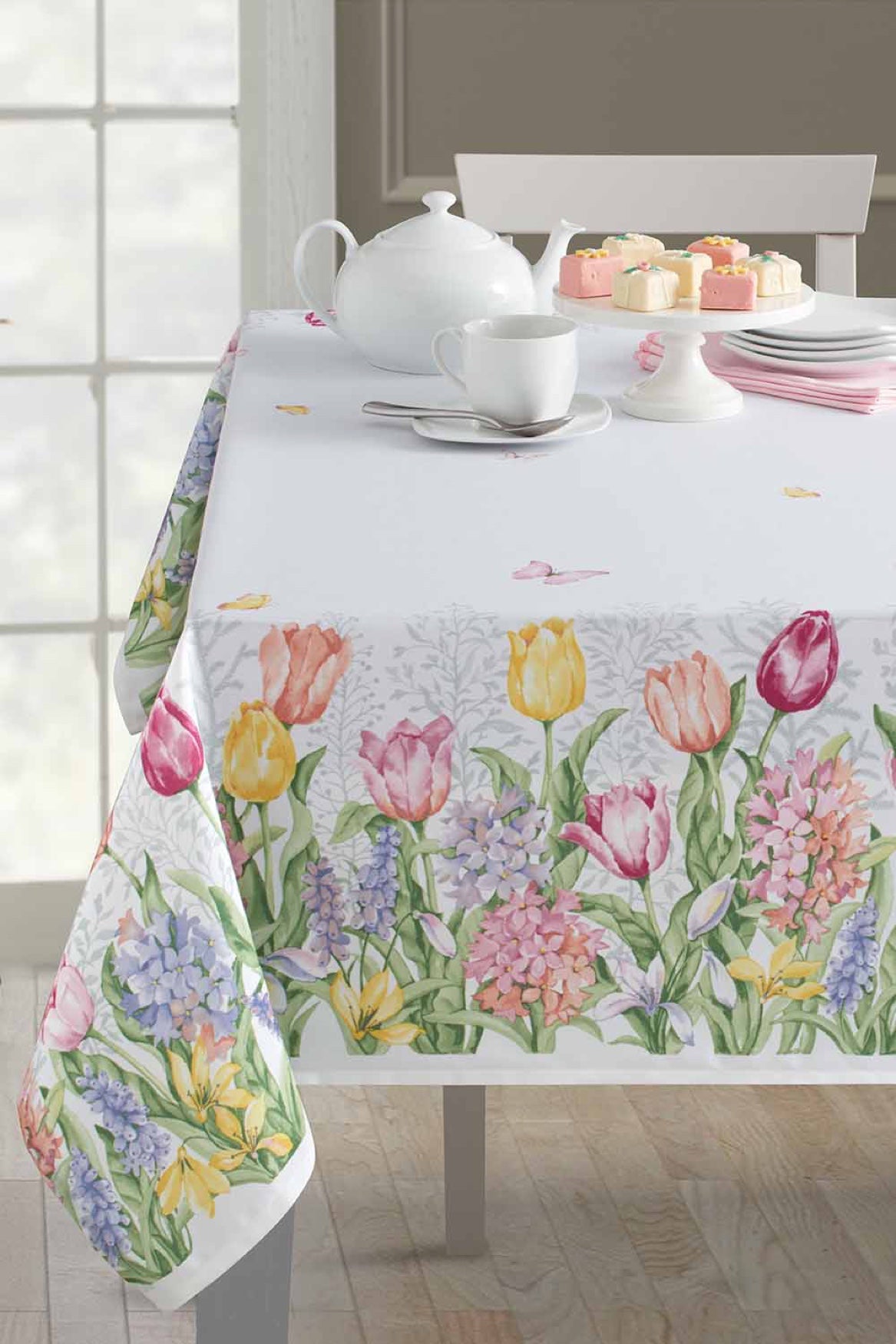 Fiona Table Linen Collection image number 0