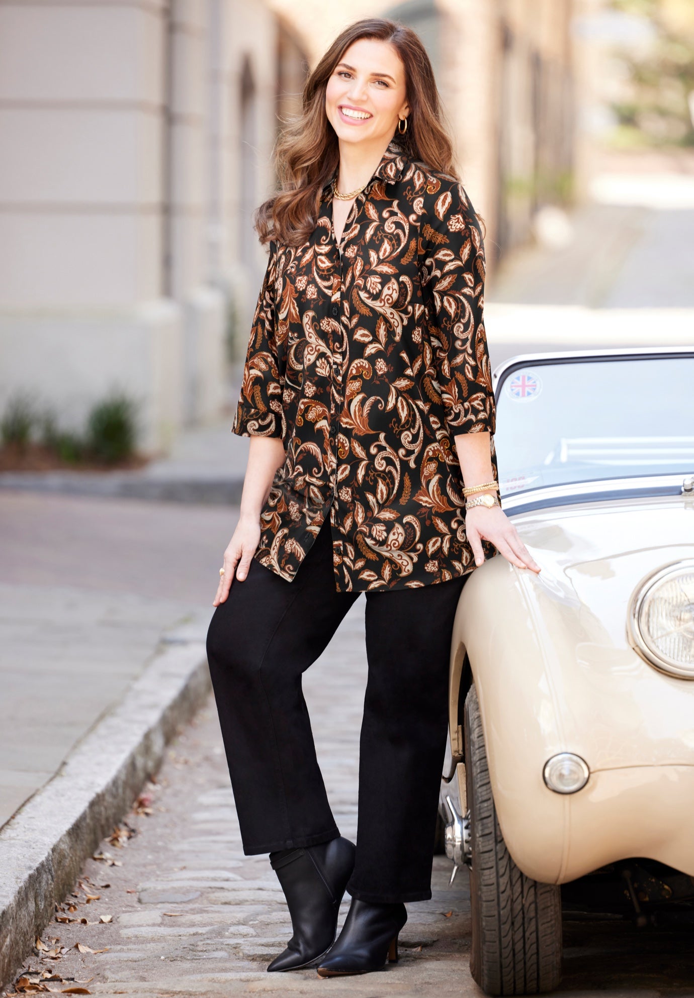 The Timeless Blouse image number 4