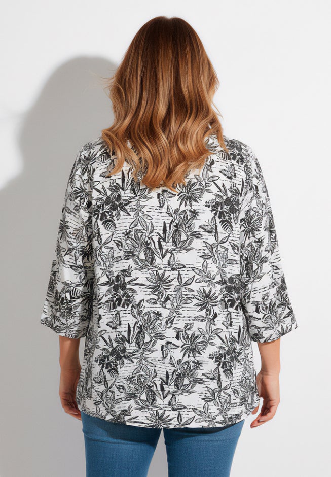 The Timeless Blouse image number 1