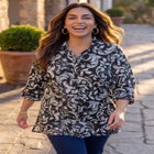 The Timeless Blouse image number 3