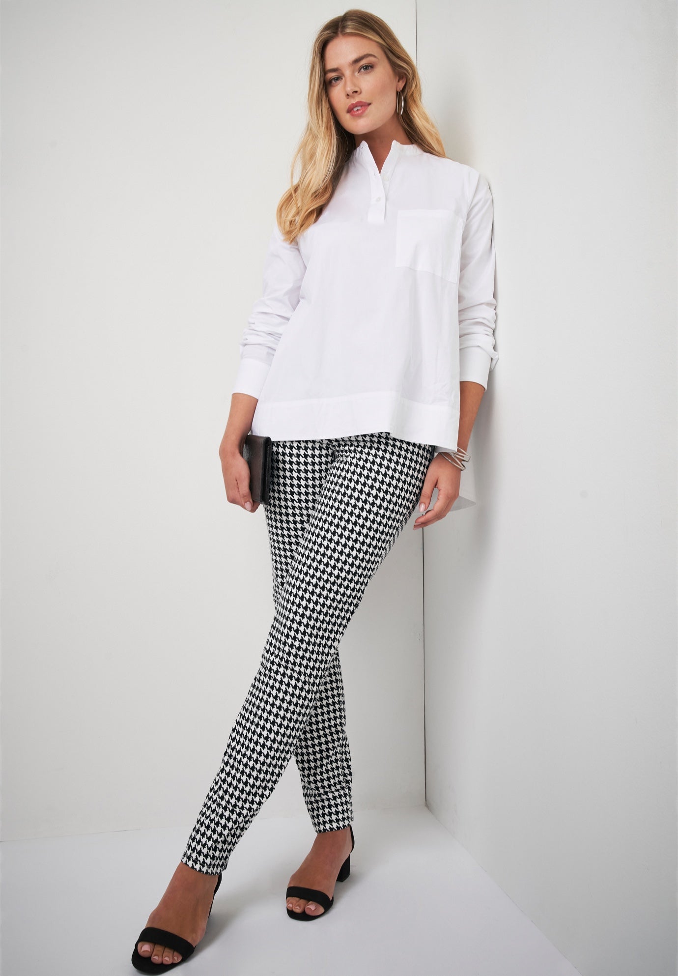 Comfort Waist Stretch Denim Straight Leg Jean image number 2