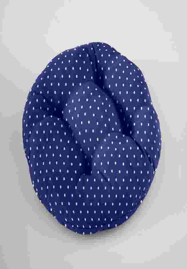 BH Outdoor Performance Tufted Round Chair cushion image number 0