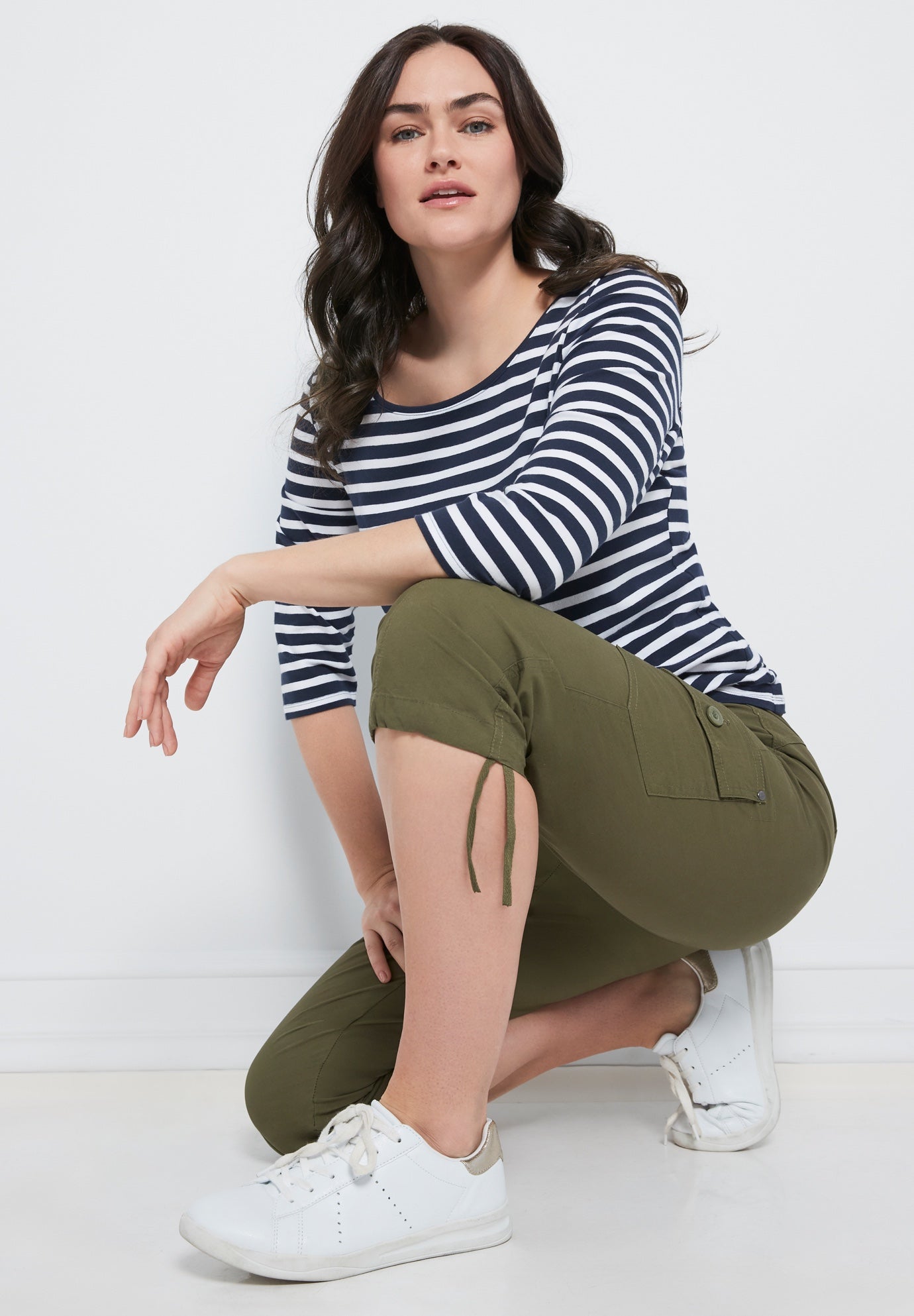 Stretch Cargo Capris by ellos&reg; image number 4