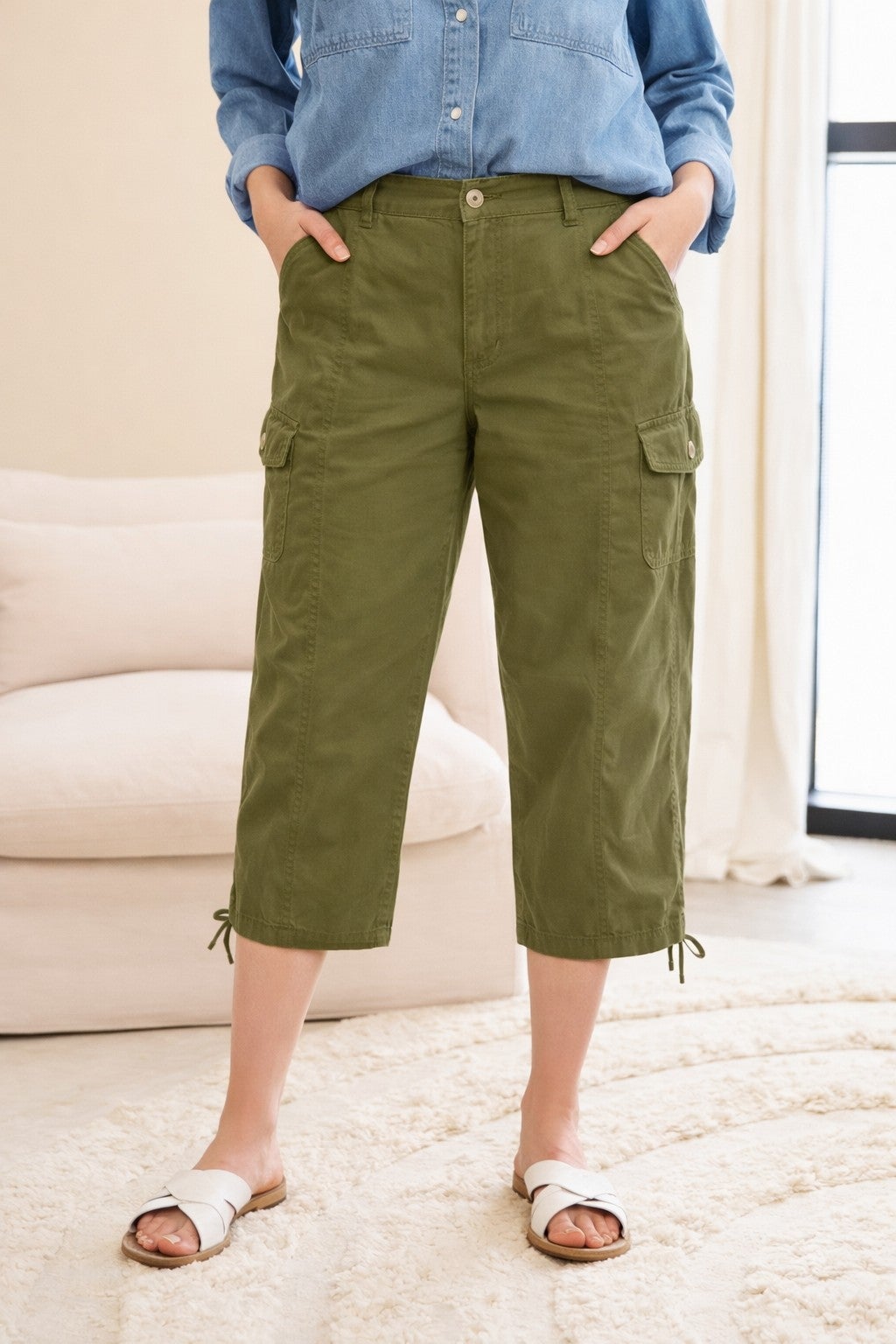 Stretch Mid-rise Cargo Capris image number 0