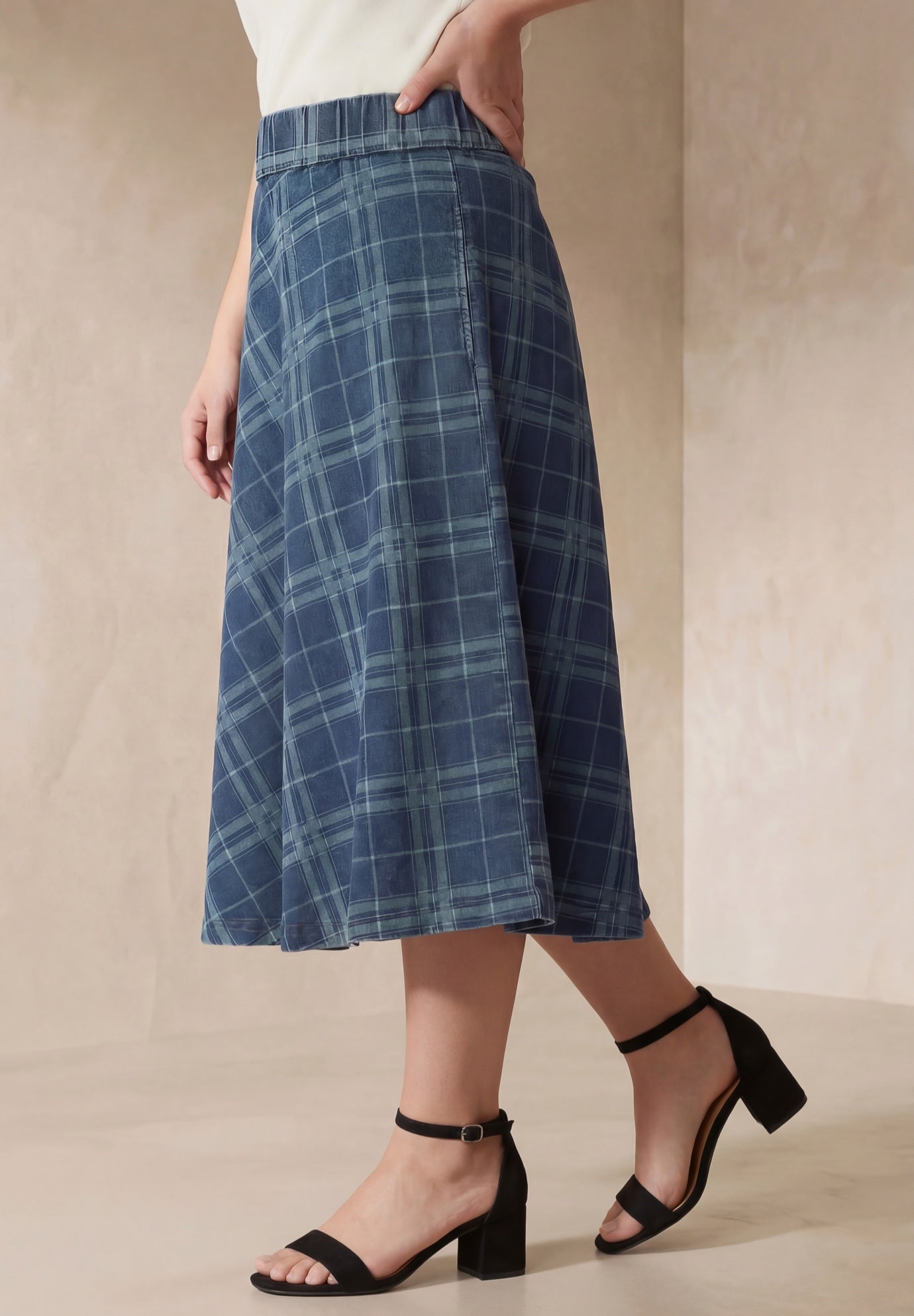 Comfort Waist Stretch Denim Swing Skirt image number 2