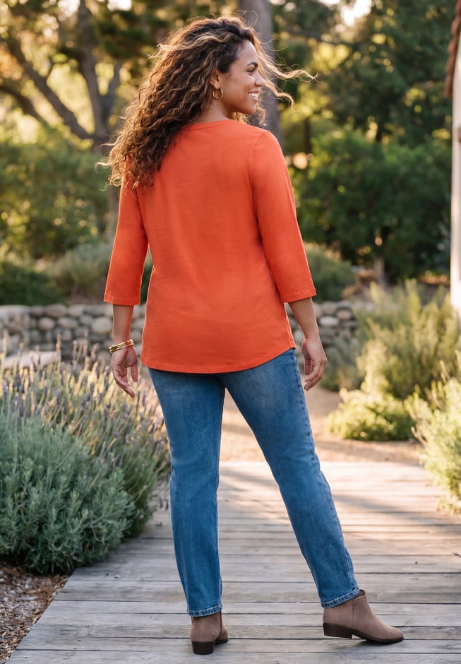 V-Neck Graphic Top image number 3