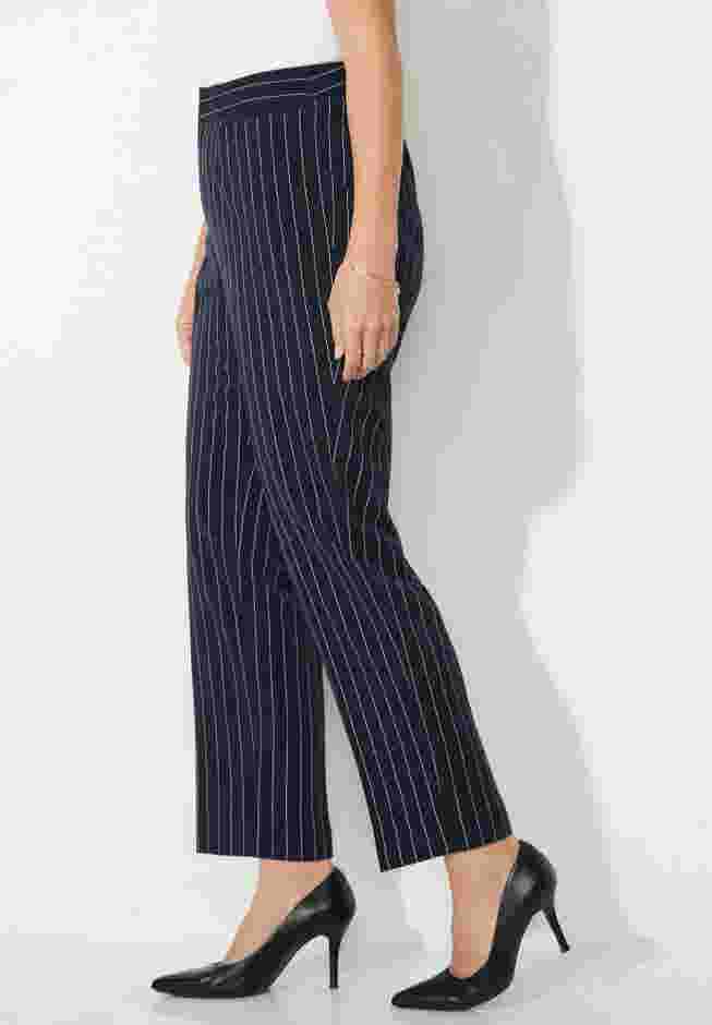 Right Fit® Curvy Slim Leg Pant image number 2