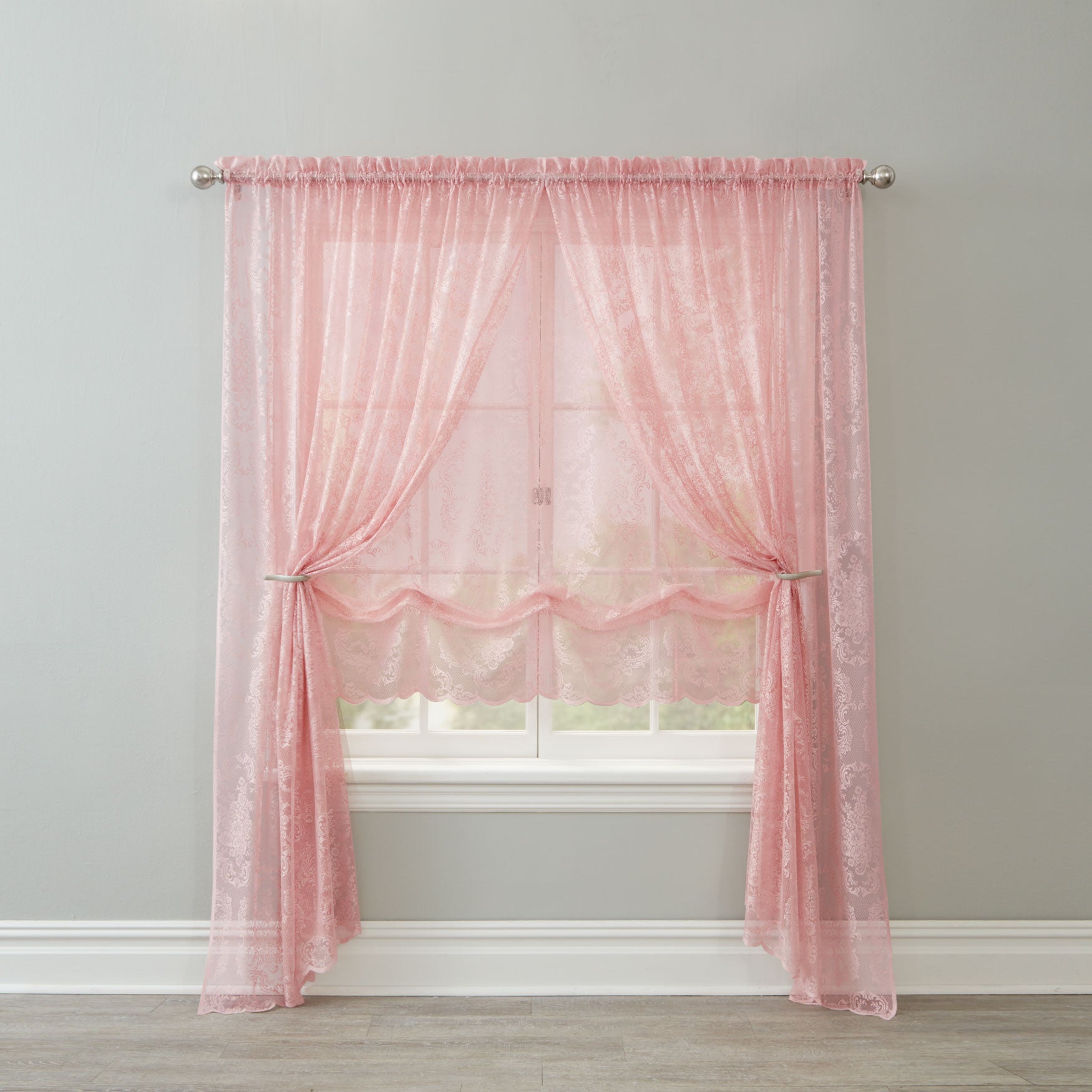 Vintage Lace Balloon Shade image number 0