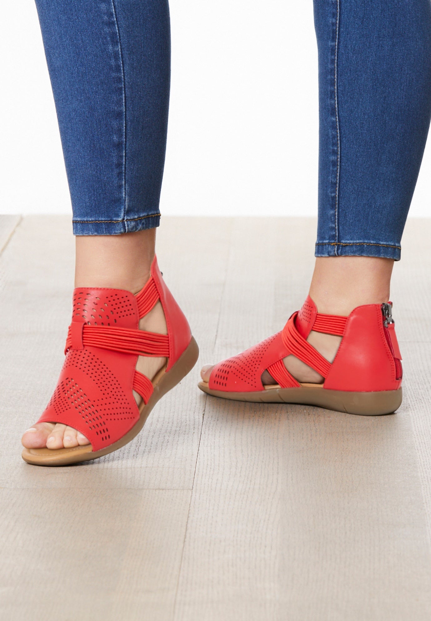 The Shiana Shootie by Comfortview image number 0