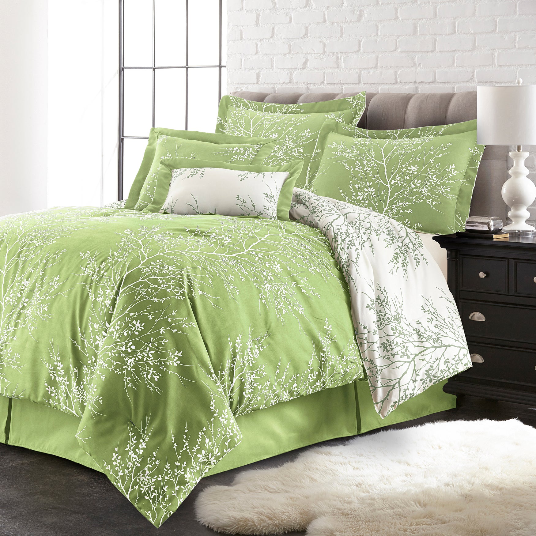 Reversible Foliage Comforter Set image number 0