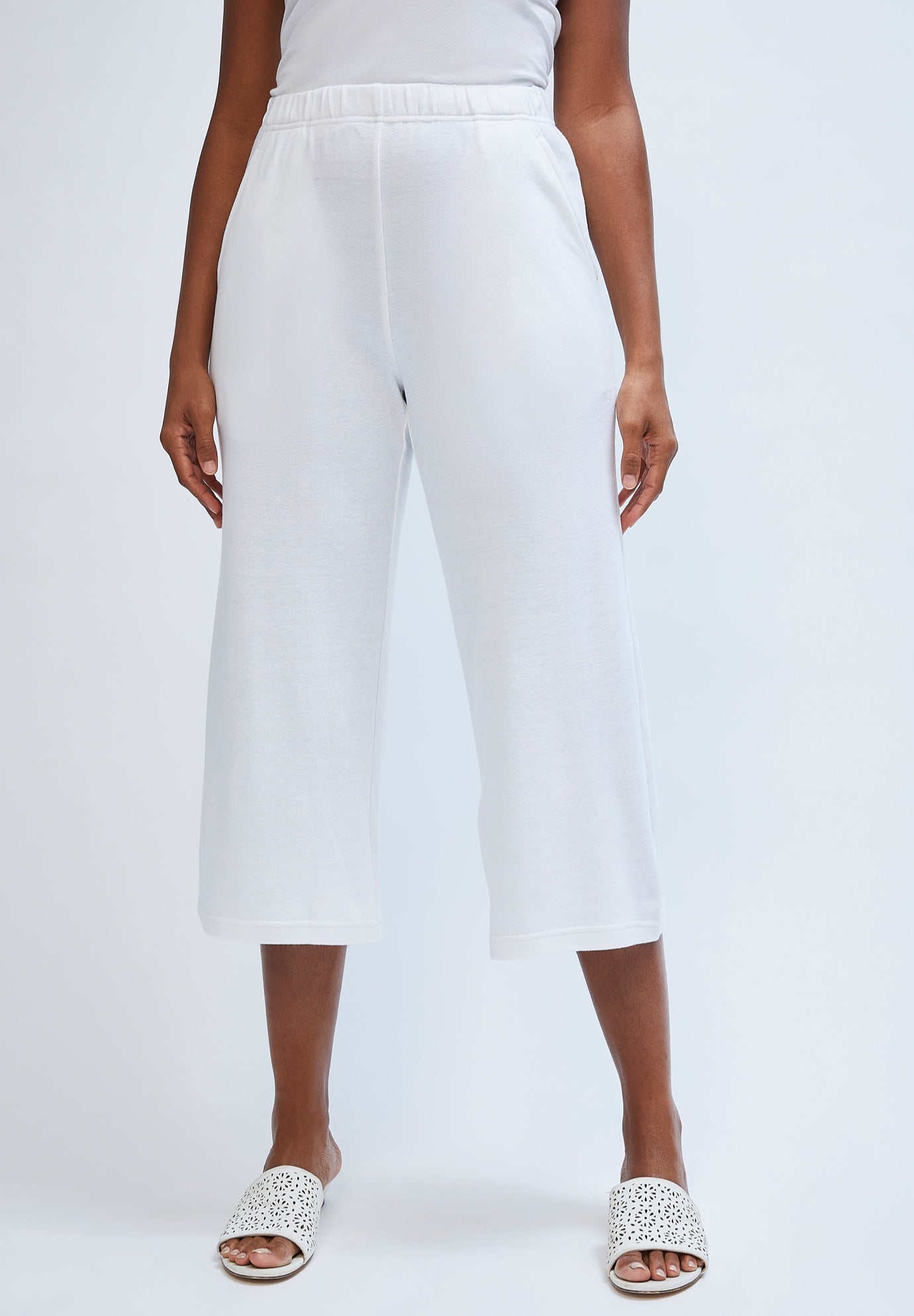 Soft Ease Wide Crop image number 0