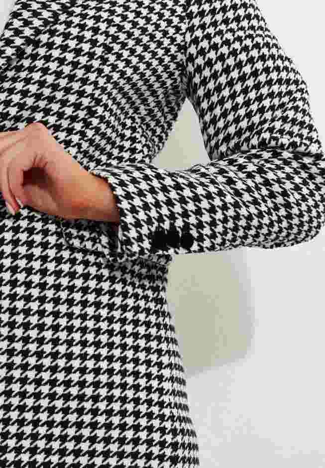 Notch Lapel Blazer image number 5