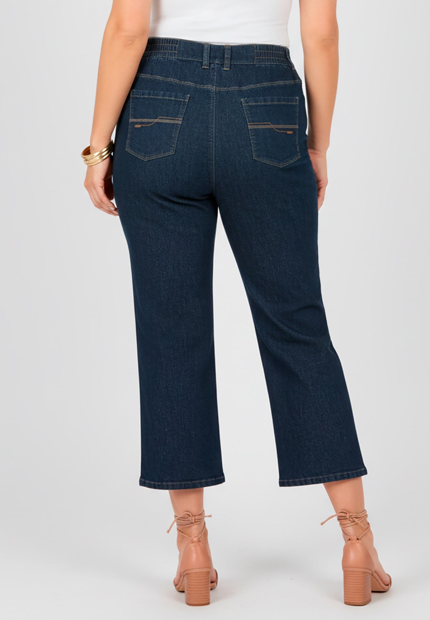 Right Fit&reg; Moderately Curvy Cropped Jean image number 1