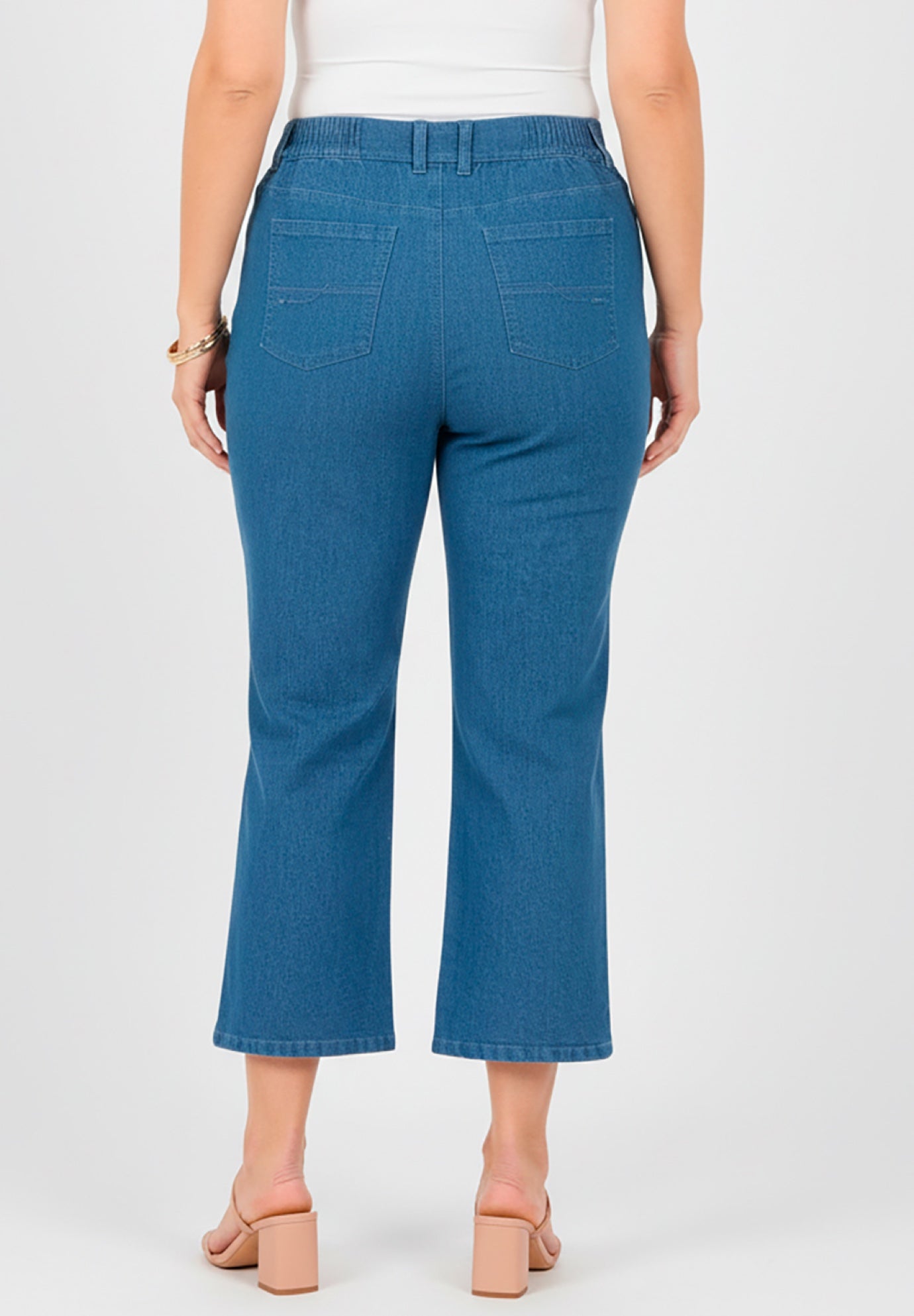 Right Fit&reg; Moderately Curvy Cropped Jean image number 1