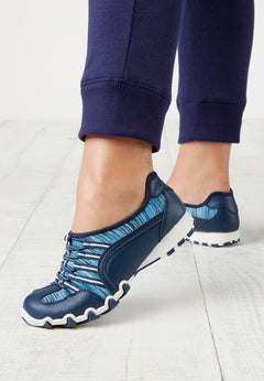 The CV Sport Textured Knit Tory Slip On Sneaker