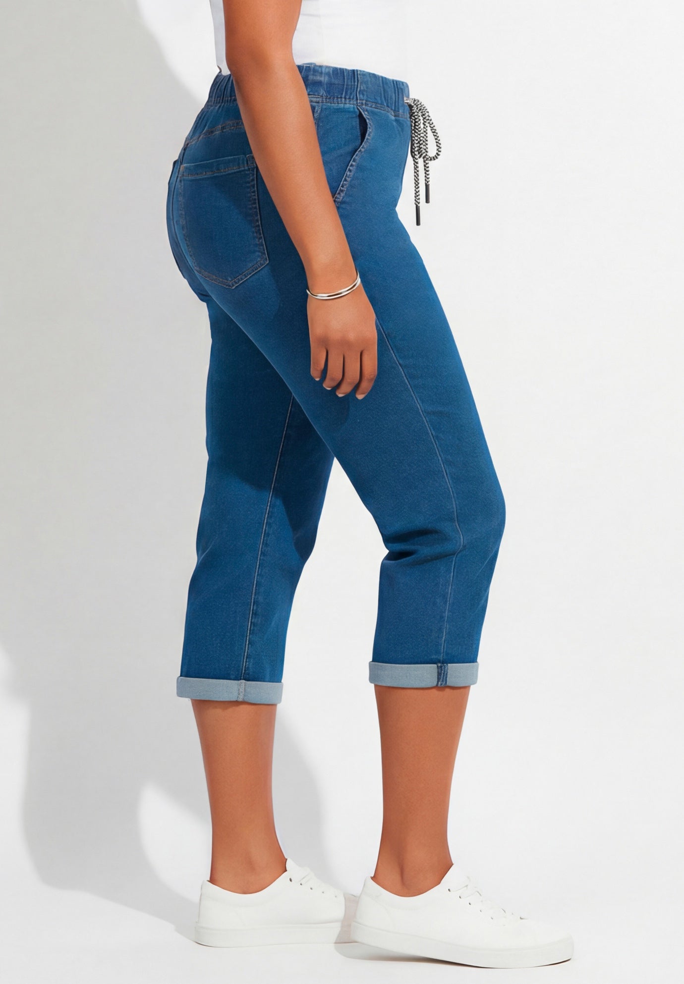 Relaxed Rolled Knit Jean Capri image number 2