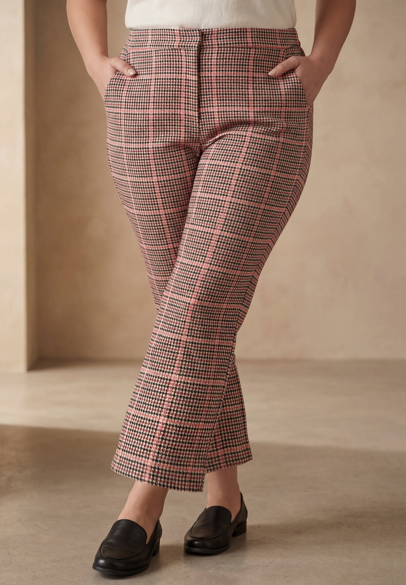 Bi-Stretch Kick Flare Pant image number 2
