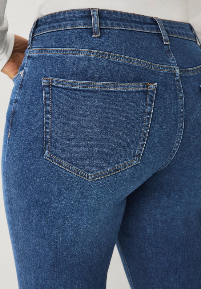 Straight Leg Stretch Jeans image number 3