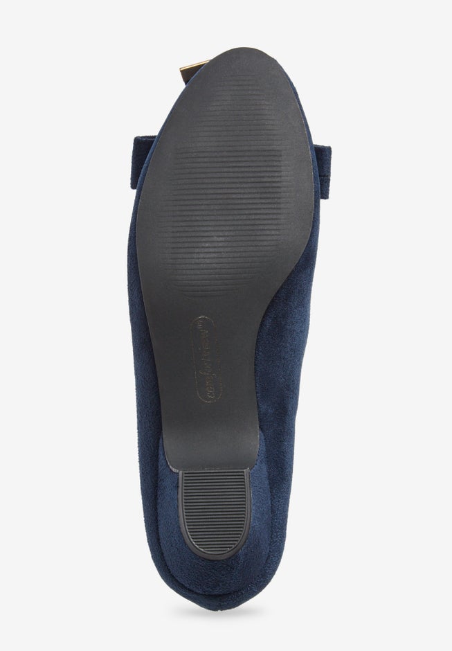 The Flynn Slip On Pump image number 2