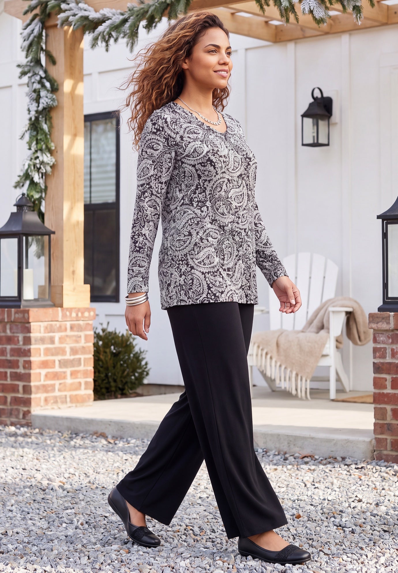 Suprema&reg; Long Sleeve V-Neck Tee image number 2