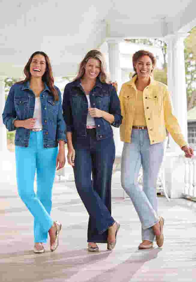 Womens Plus-Size Straight-Leg Stretch Denim Five-Pocket Jeans image number 6