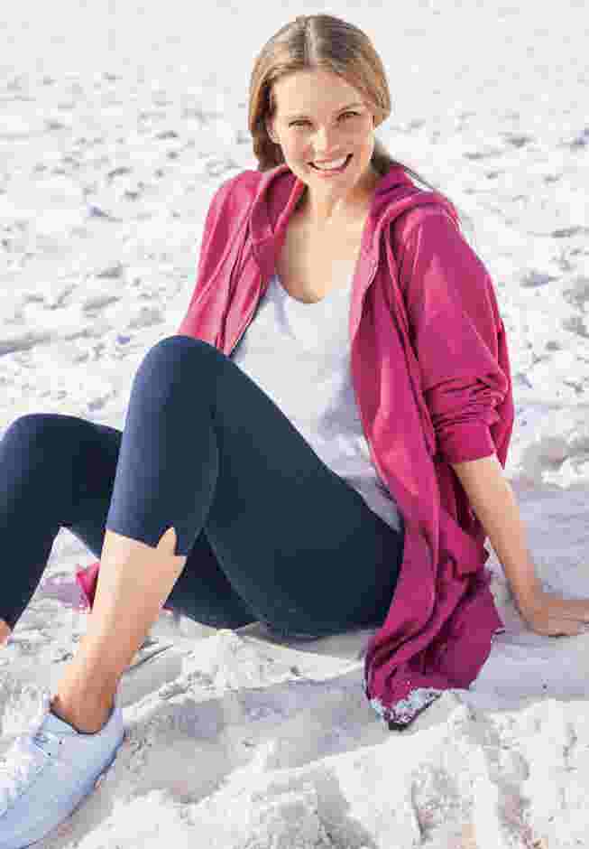 Stretch Cotton Capri Legging image number 4