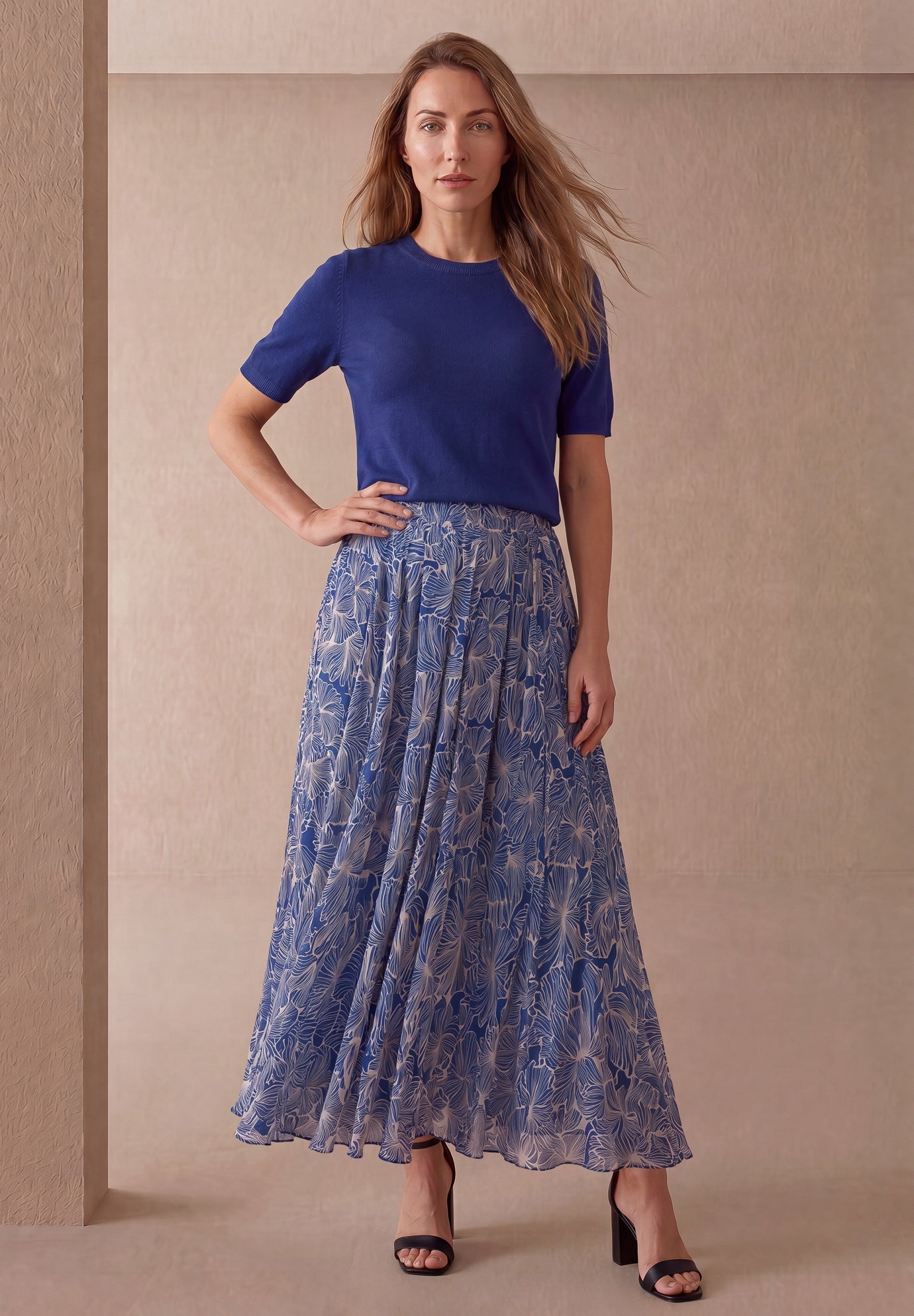 Flowing Crinkled Maxi Skirt image number 0